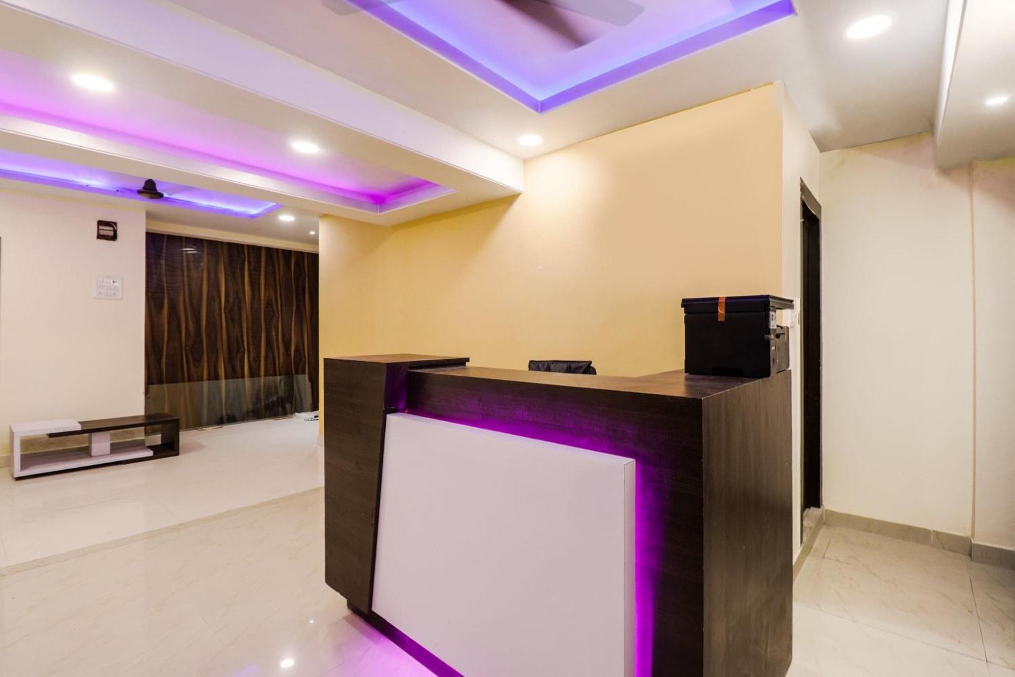כלכותה Hotel O Kuber Residency Near Birla Mandir מראה חיצוני תמונה