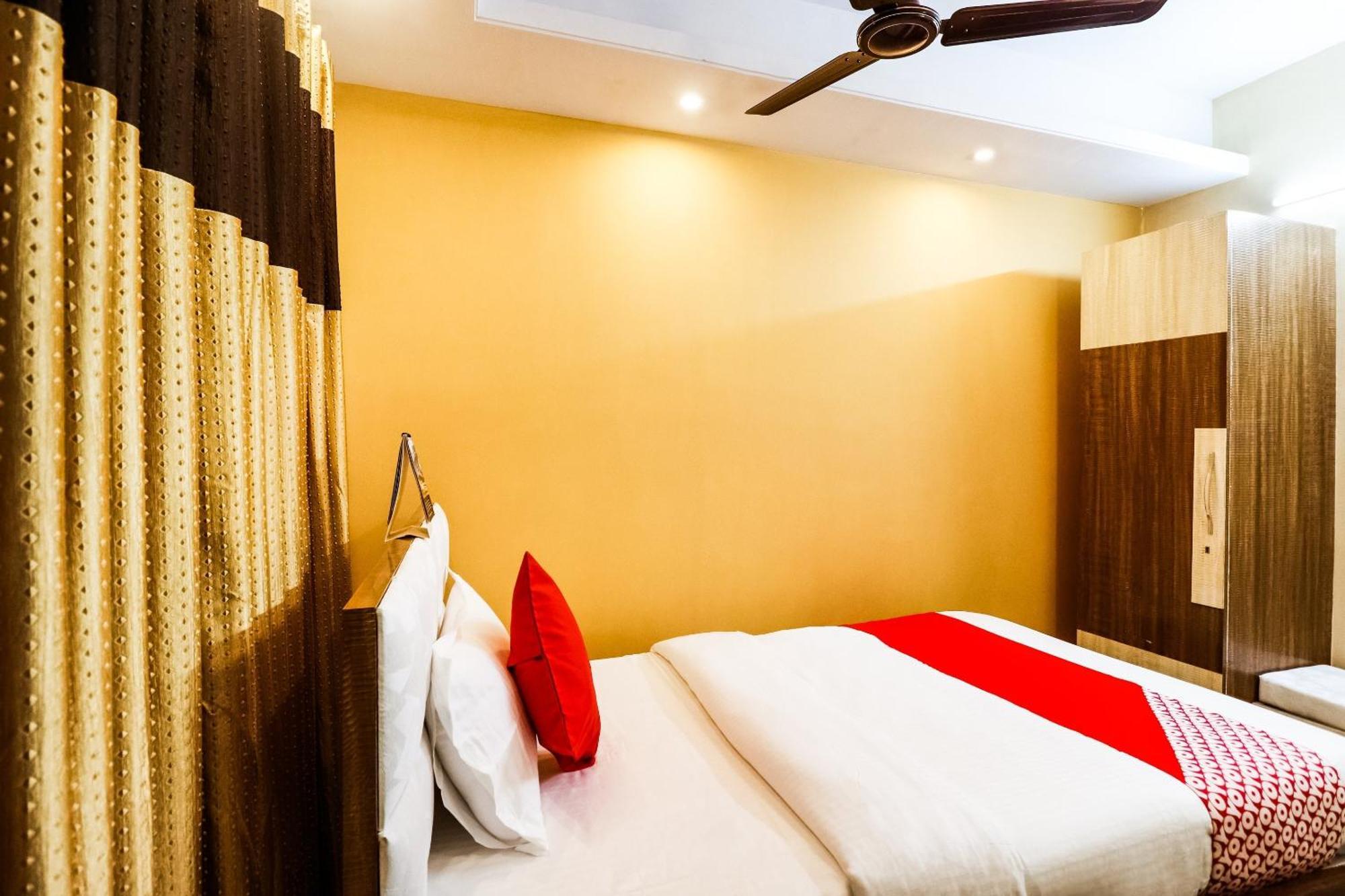 כלכותה Hotel O Kuber Residency Near Birla Mandir מראה חיצוני תמונה